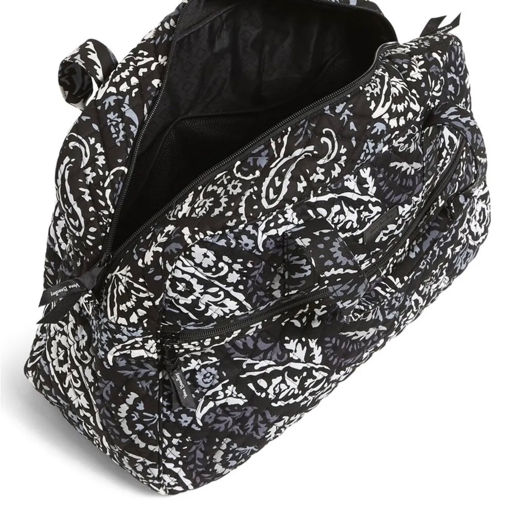 Vera Bradley Medium Traveler Bag In Paisley Noir